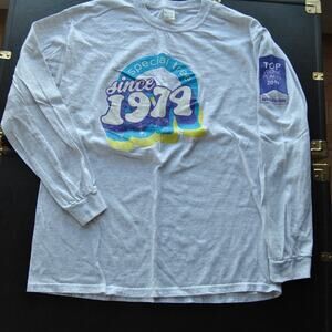 Gildan Special Tree Since 1974 Large Long Sleeve Shirt Size: Large